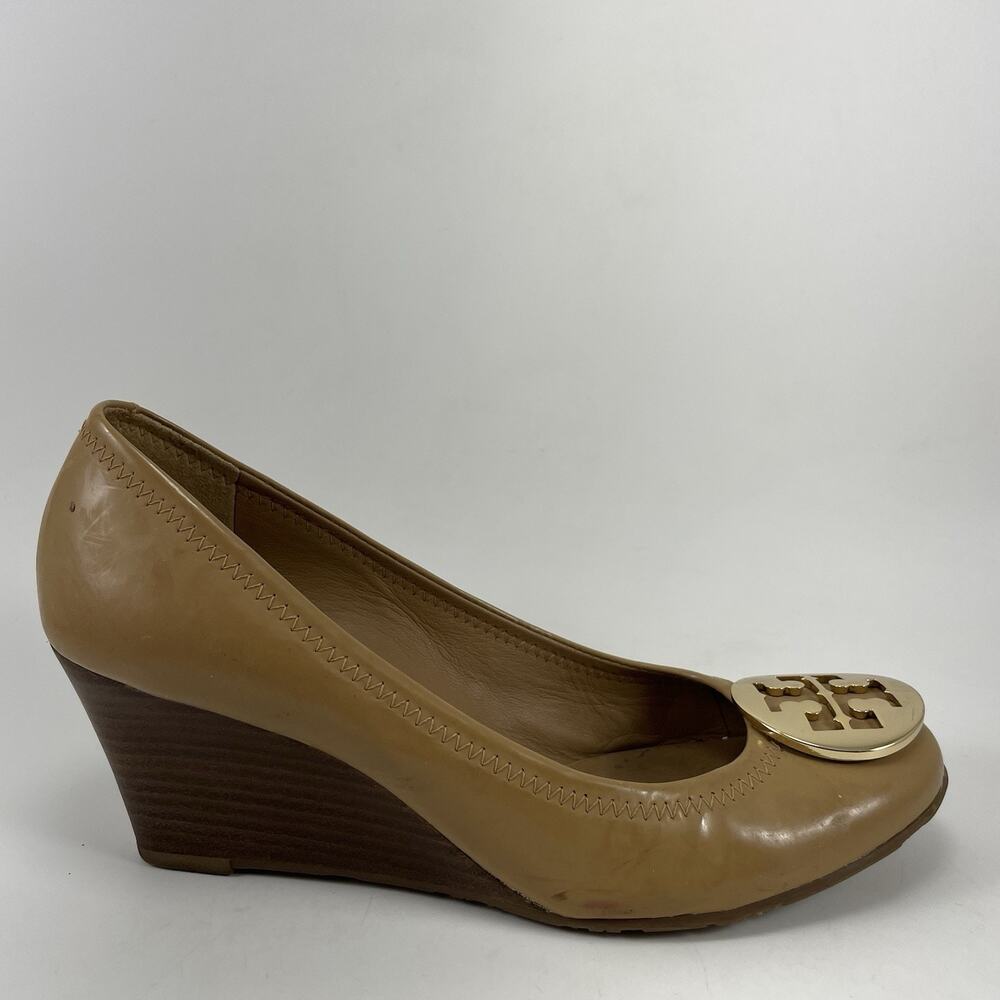 Tory Burch Sally Wedge Pumps Womens Size 7 M Tan Leather Gold Logo Heels